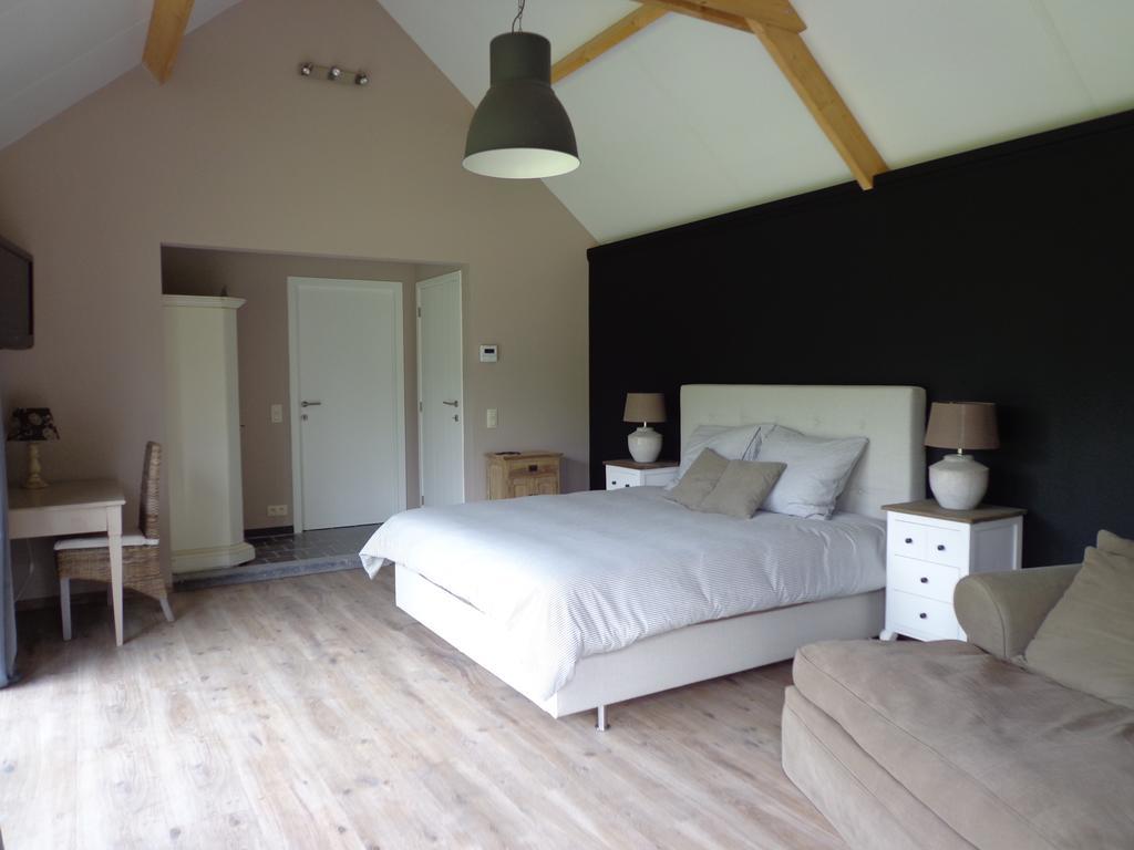 B&B Fragaria Hoogstraten Zimmer foto